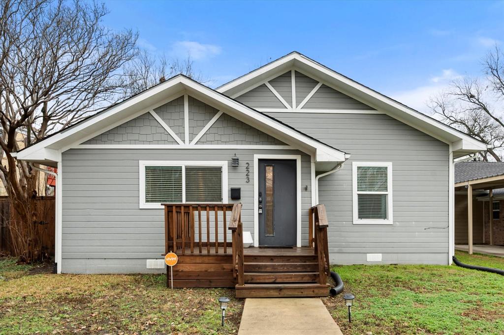 223 S Oak Cliff Boulevard Property Photo