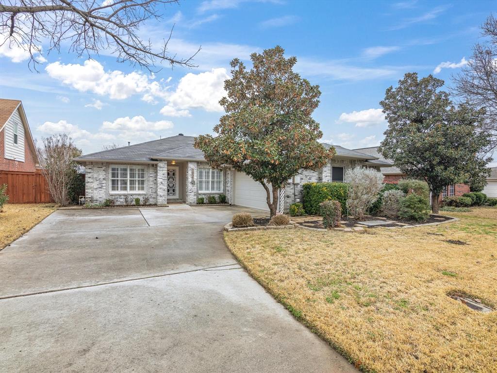 1921 Hobart Lane Property Photo