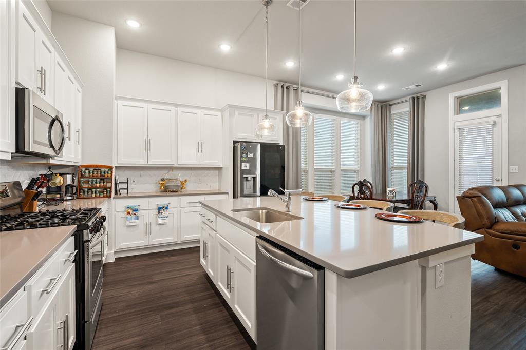 1553 Sugarberry Drive Property Photo