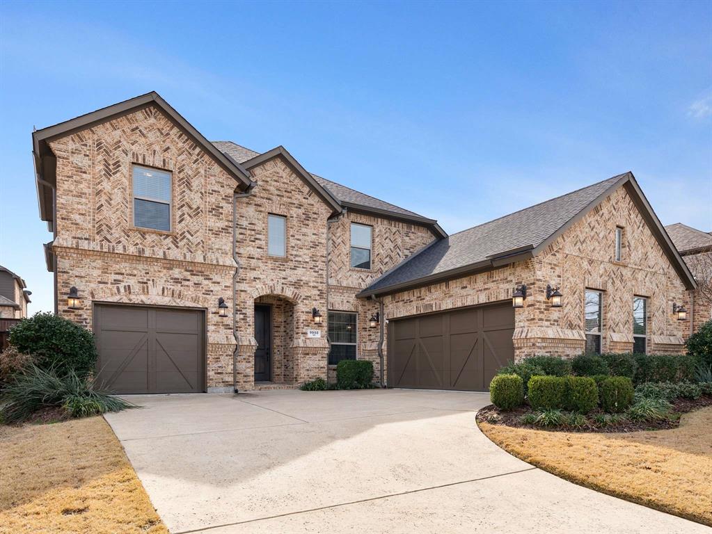 9908 Pikes Peak Place Property Photo 2