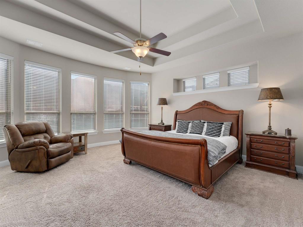 9908 Pikes Peak Place Property Photo 15