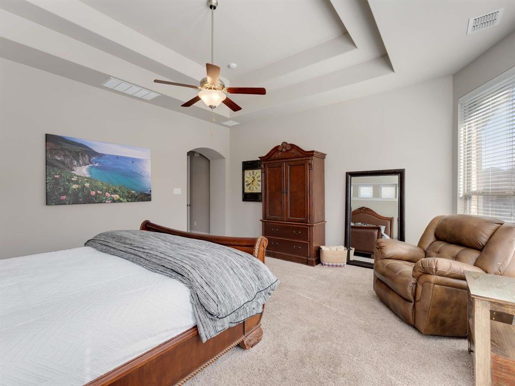 9908 Pikes Peak Place Property Photo 16