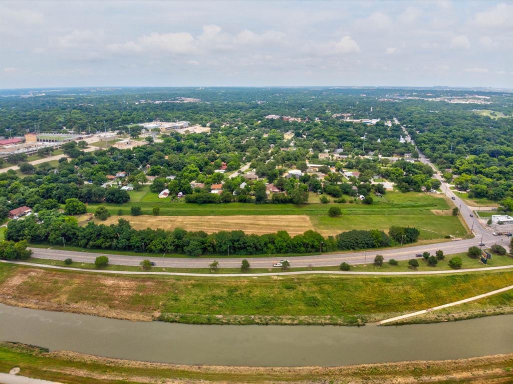 4500 White Settlement Road Property Photo 4