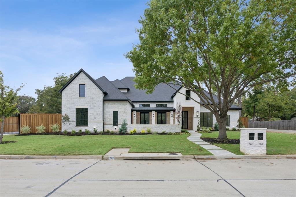 200 Valley View Drive Property Photo