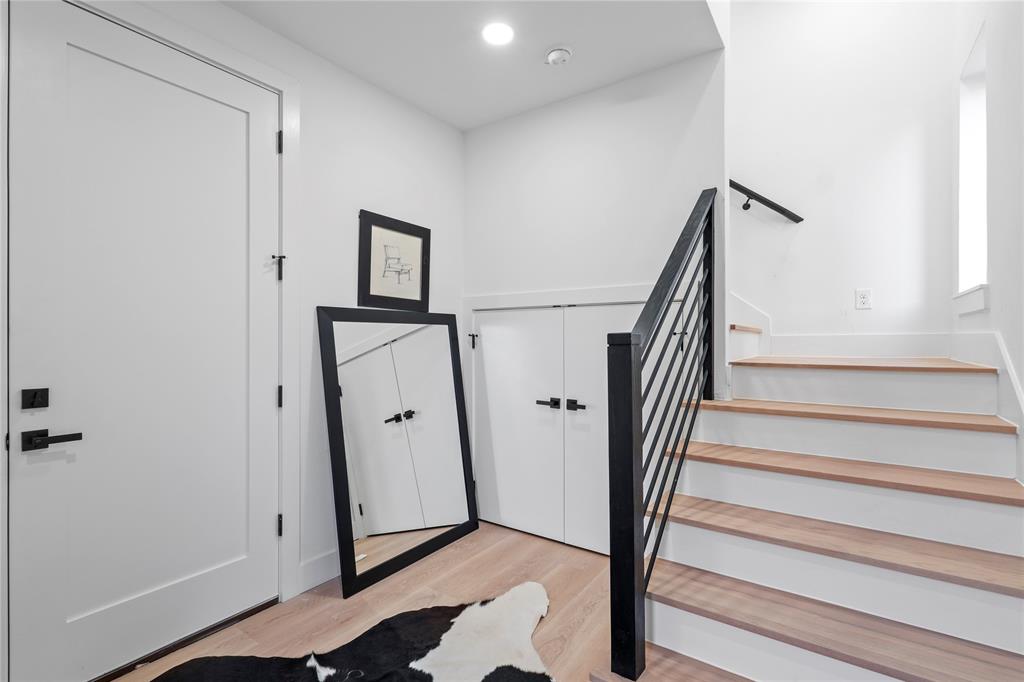 2015 California Drive Property Photo 9
