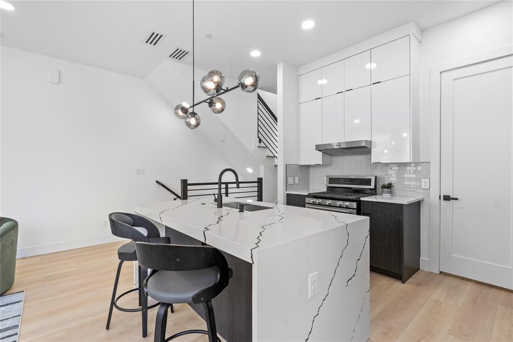 2015 California Drive Property Photo 15