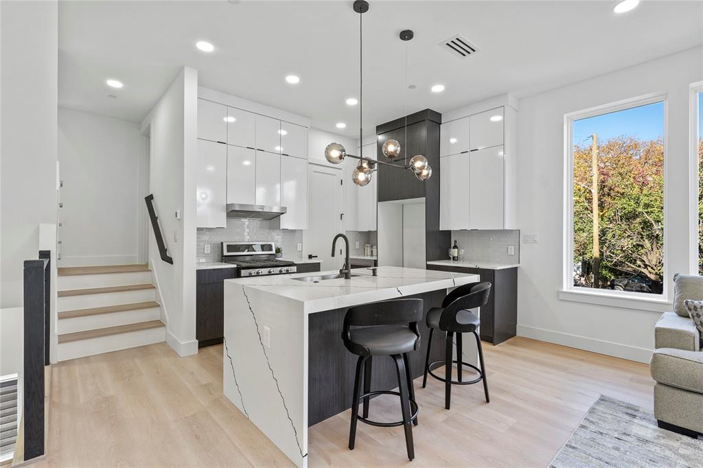 2015 California Drive Property Photo 16