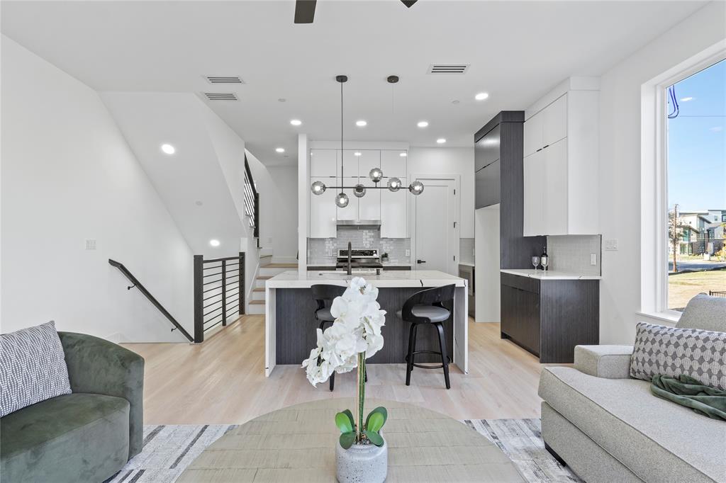 2015 California Drive Property Photo 19