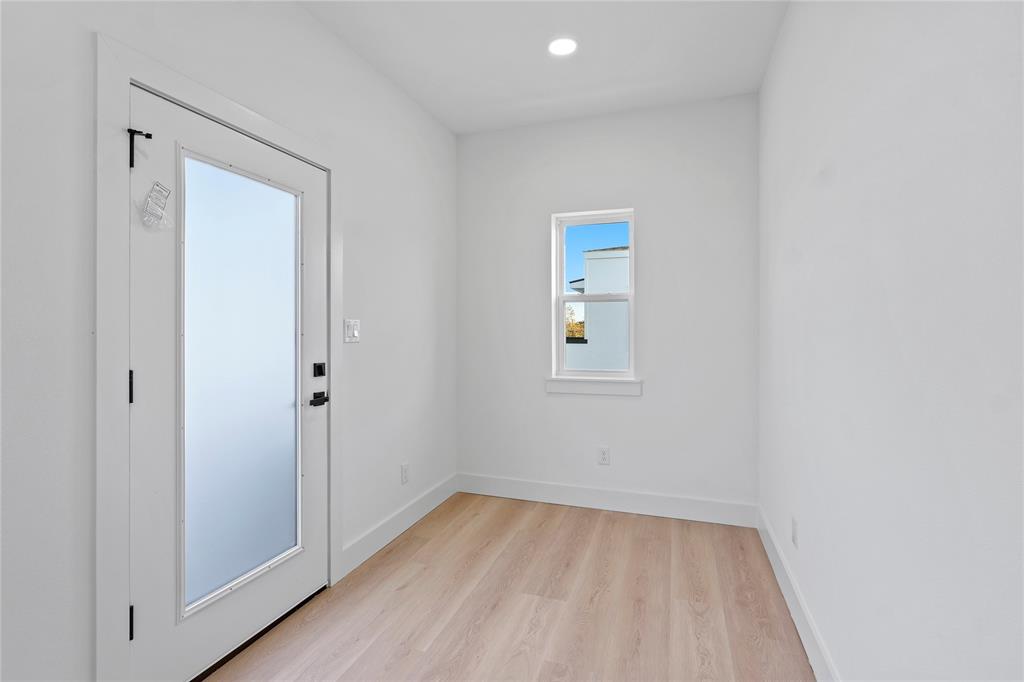 2015 California Drive Property Photo 31