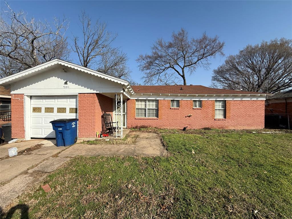 7011 Antler Avenue Property Photo