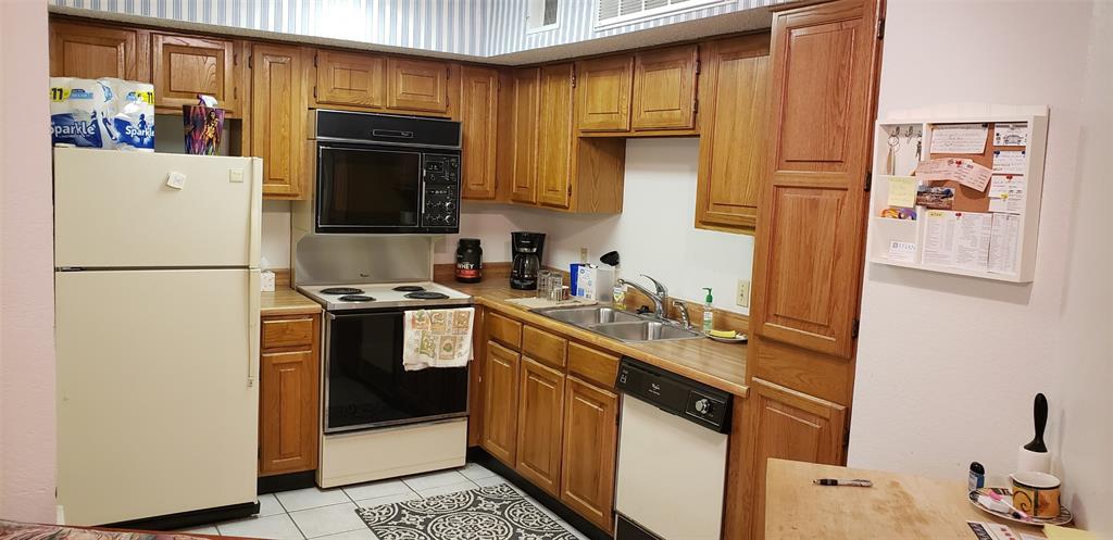 2301 Balsam Drive Property Photo