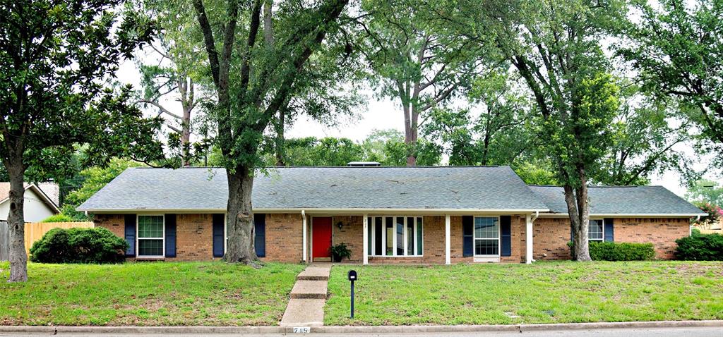 715 Belmont Street Property Photo 1