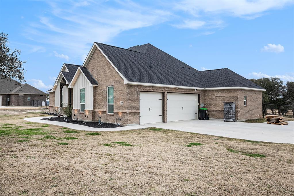 378 Oak Meadow Lane Property Photo 2