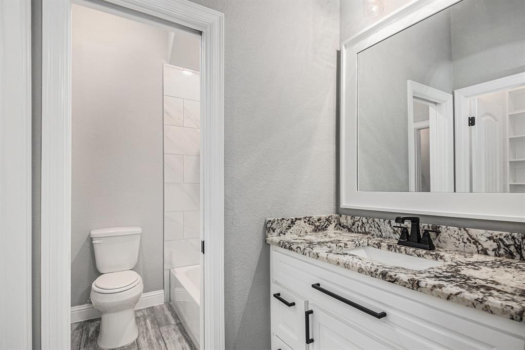 378 Oak Meadow Lane Property Photo 19