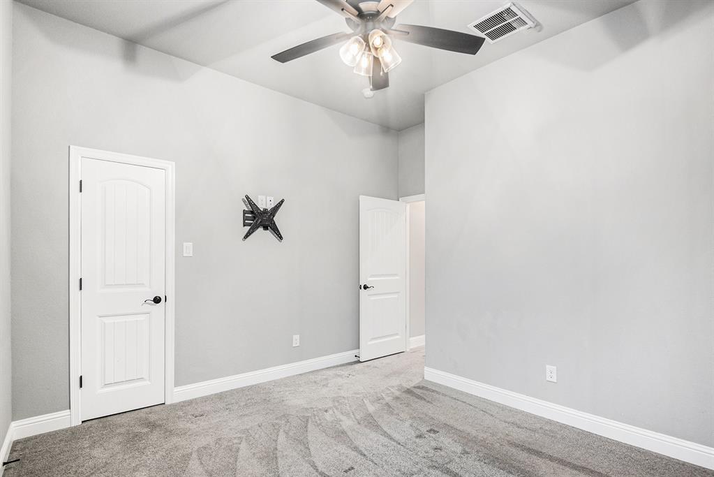378 Oak Meadow Lane Property Photo 23
