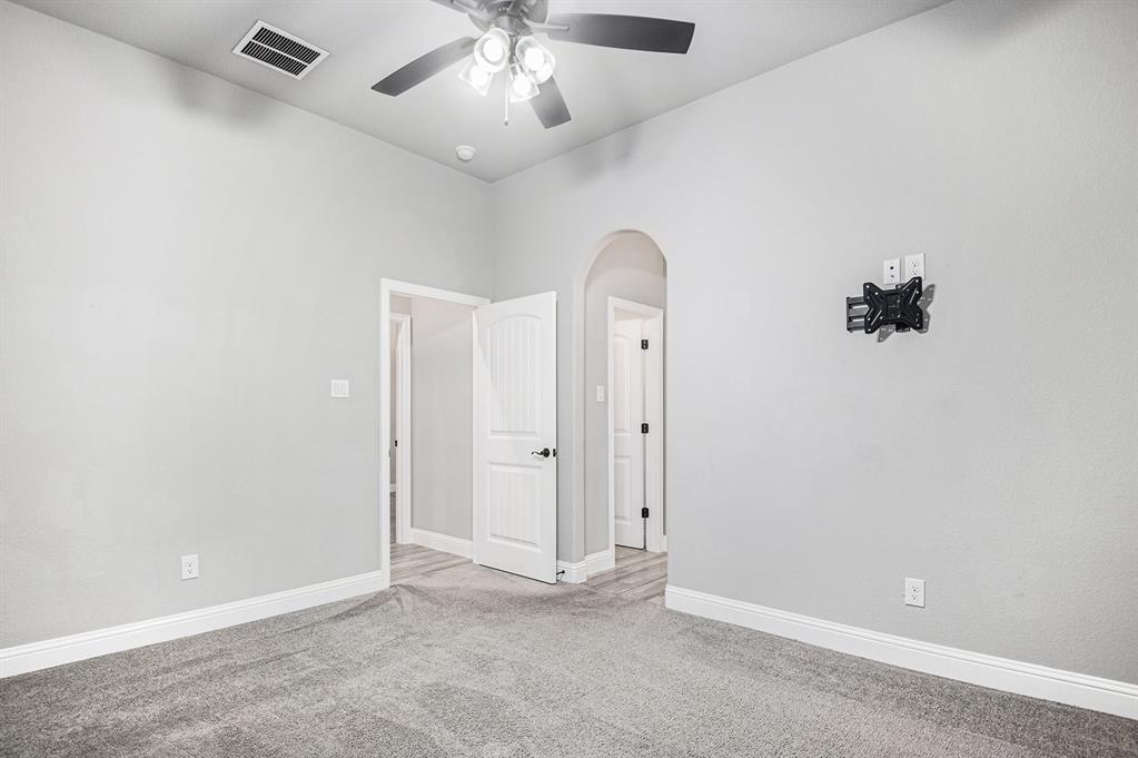 378 Oak Meadow Lane Property Photo 25