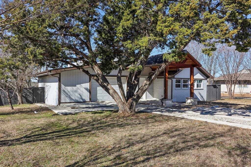 4765 Cecilia Avenue Property Photo 3