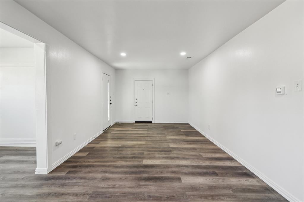 4765 Cecilia Avenue Property Photo 7