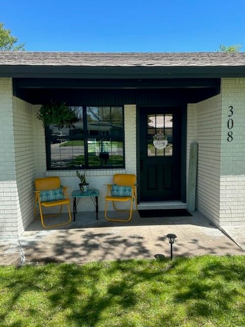 308 Woodlawn Drive Property Photo