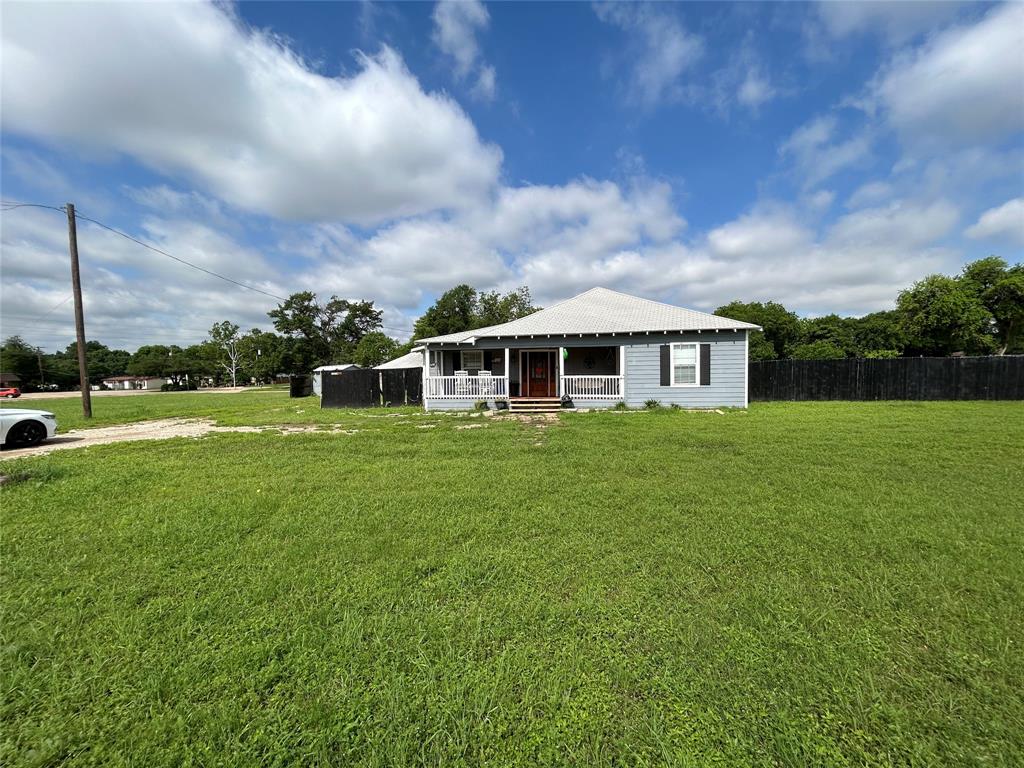 1321 Hall Street Property Photo 1