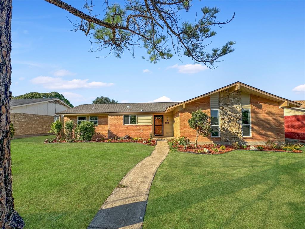 3721 Hillsdale Lane Property Photo