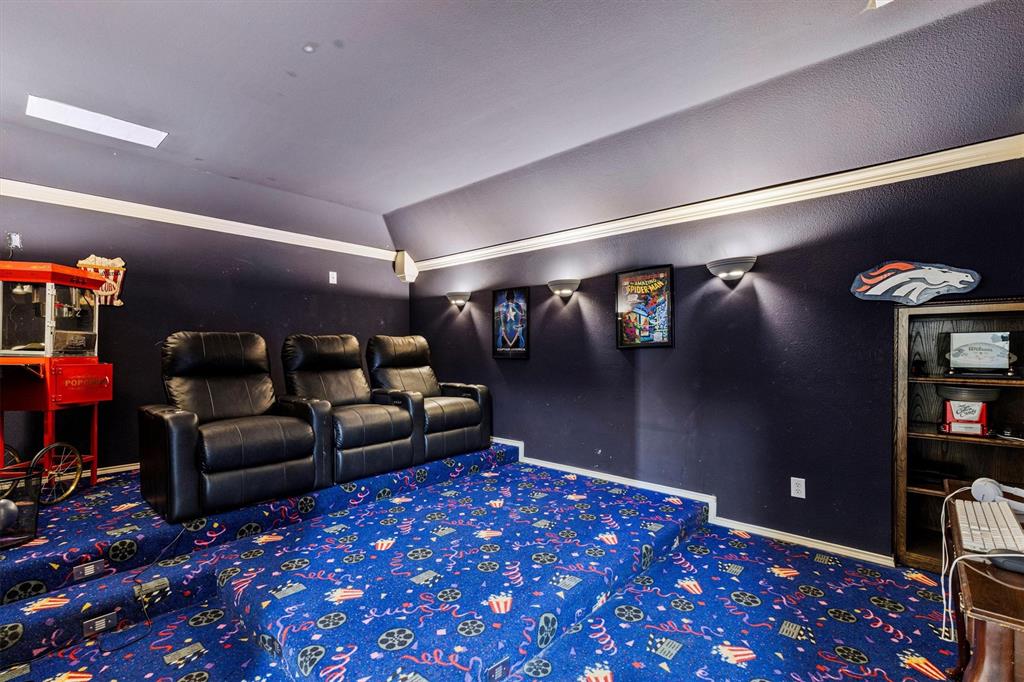 14 Windsor Drive Property Photo 28