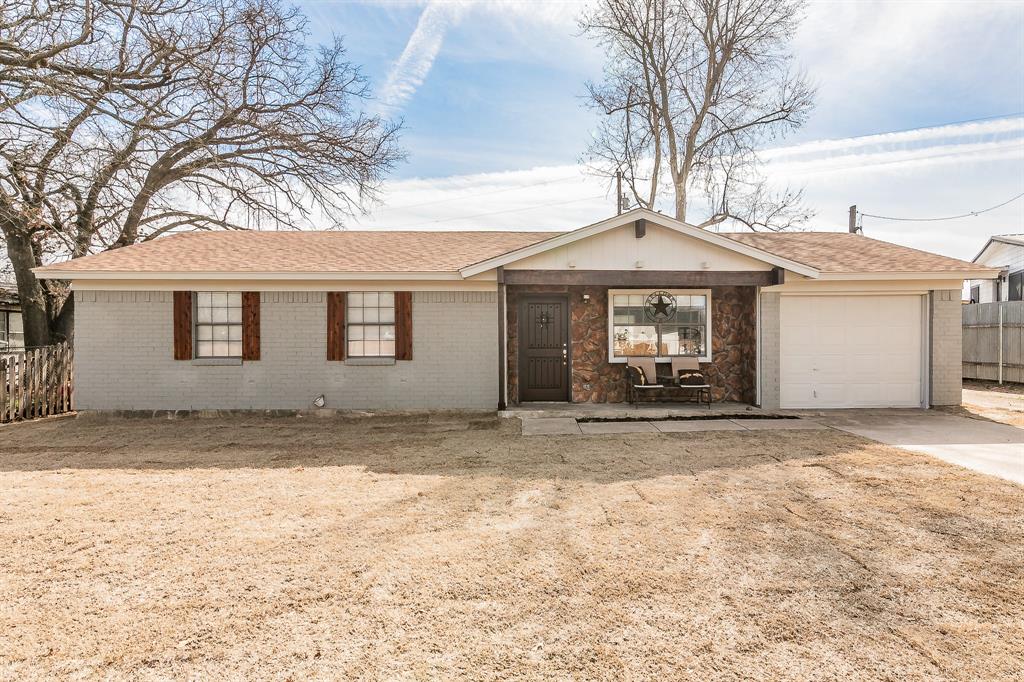 112 Dennis Drive Property Photo