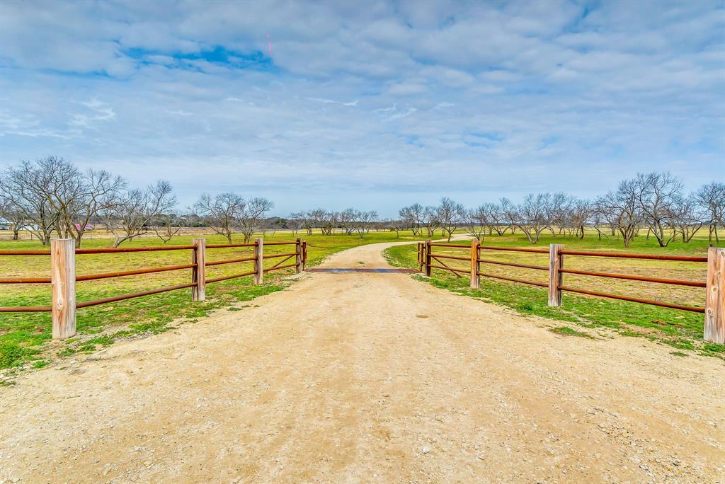 Tbd Fm1744 Property Photo