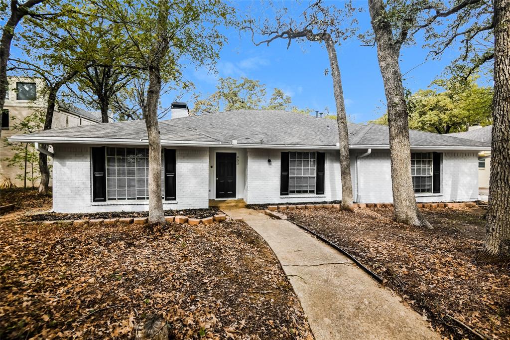 903 Wayland Drive Property Photo