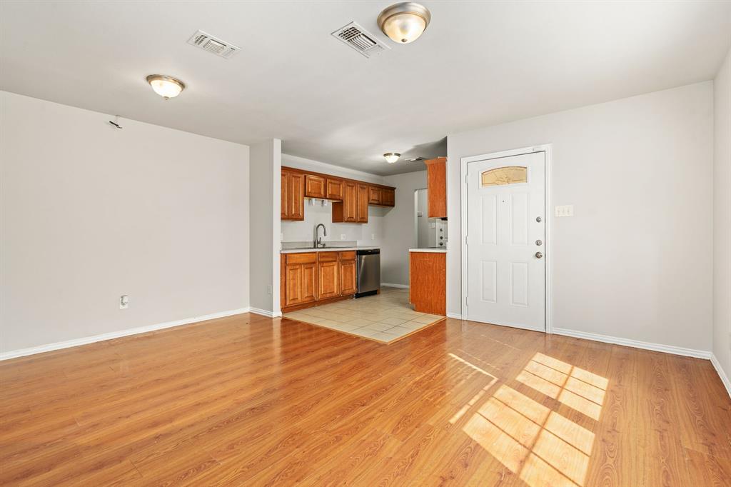 3005 Lincoln Avenue Property Photo