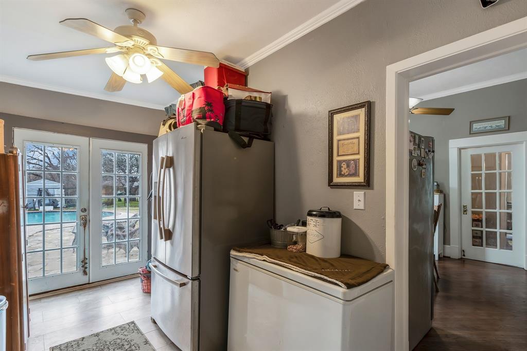 917 Wood Street Property Photo 18