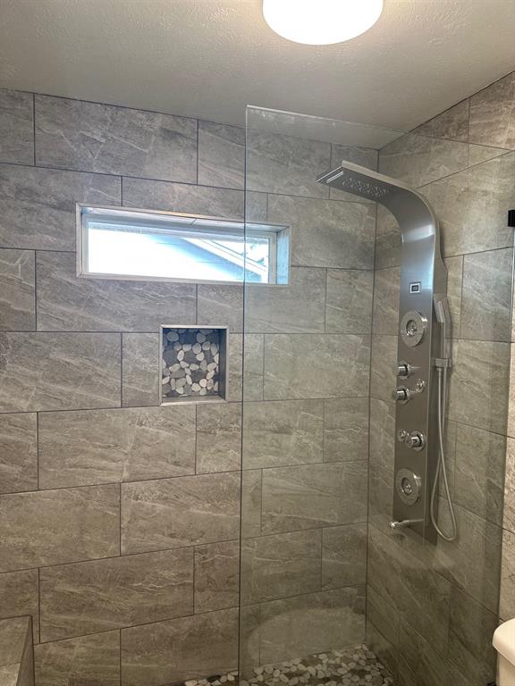 8087 Meadow Road Property Photo 11