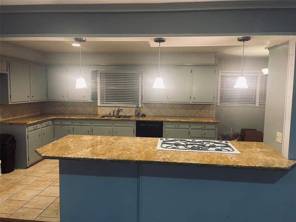 600 N Johnson Street Property Photo 9