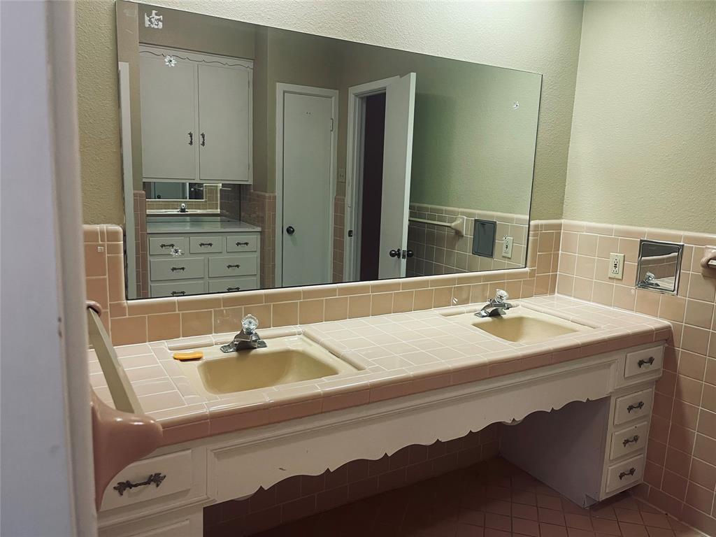 600 N Johnson Street Property Photo 15