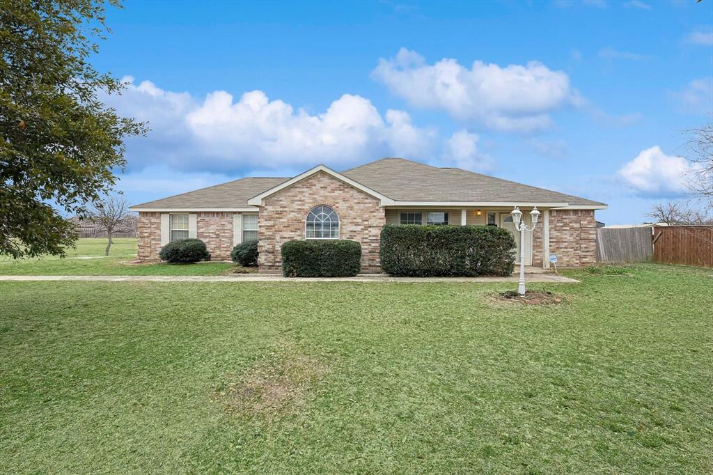 176 Lexington Court Property Photo 1