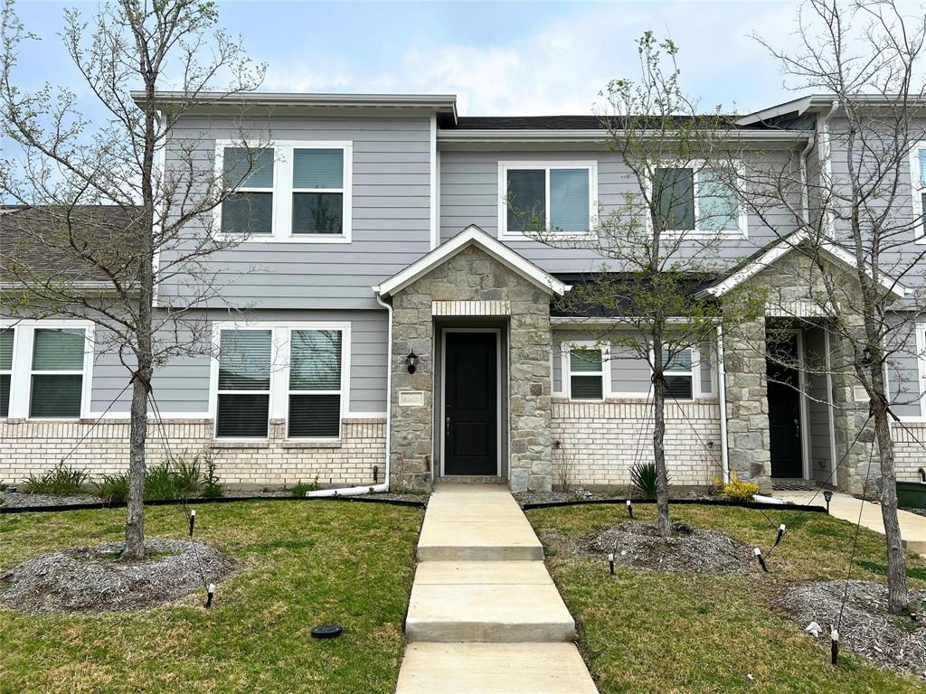1328 Creekbank Drive Property Photo 1