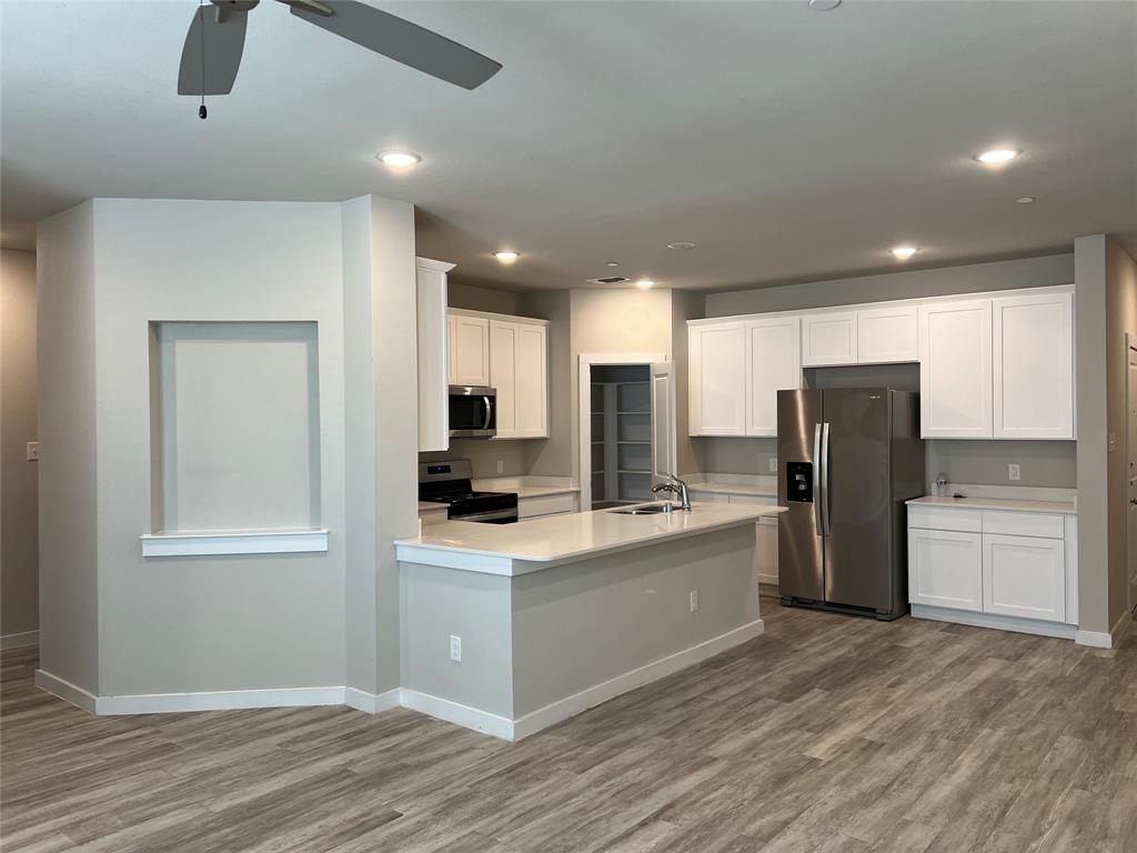 1328 Creekbank Drive Property Photo 3