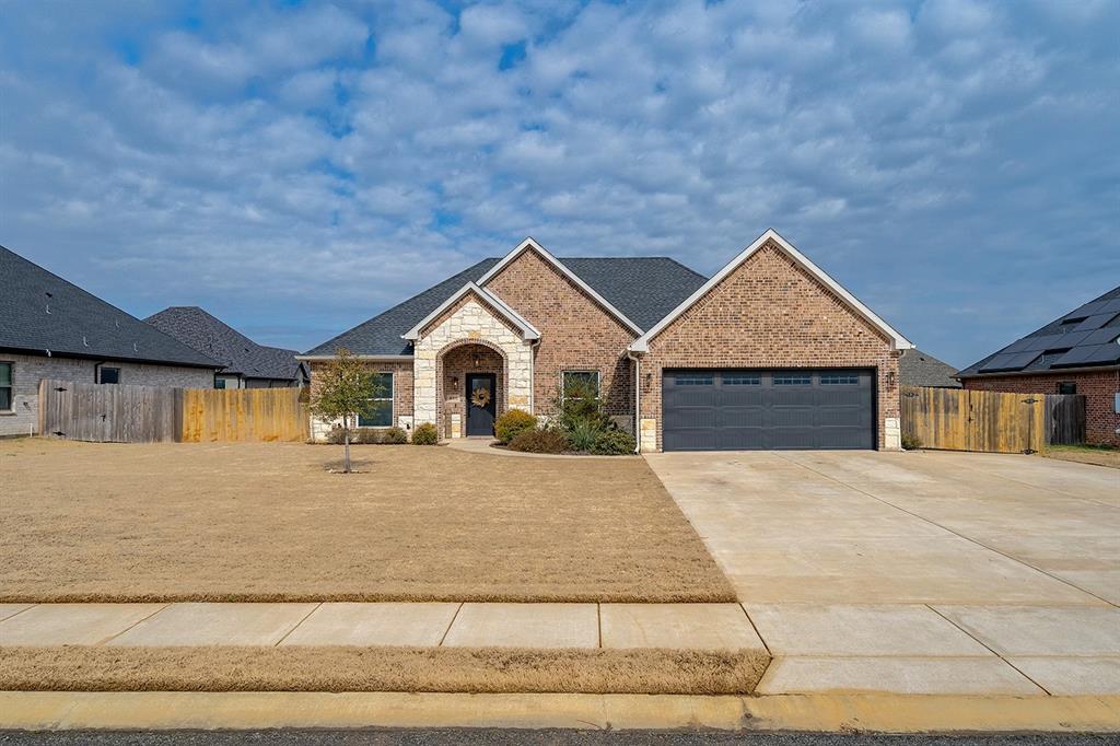 811 Mary Lee Lane Property Photo