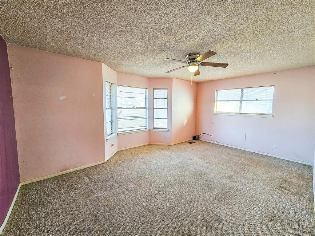 114 Scott Street Property Photo 4