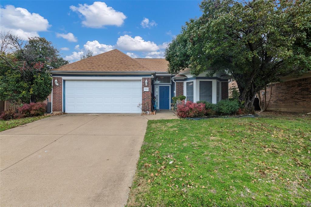 7009 Wooddale Drive Property Photo