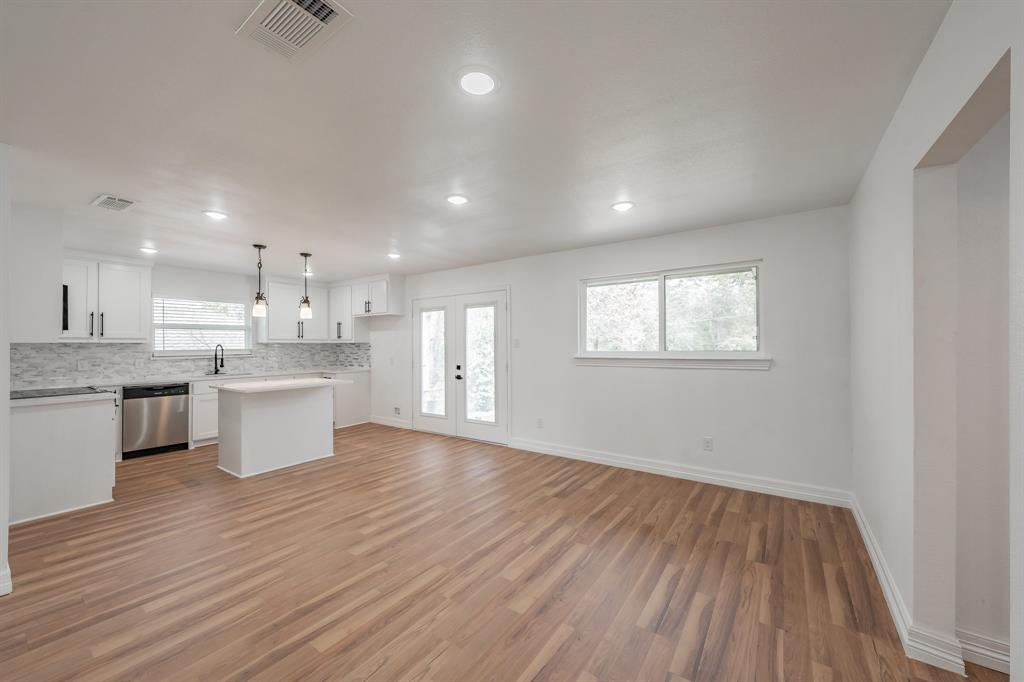 503 Woodacre Drive Property Photo 12
