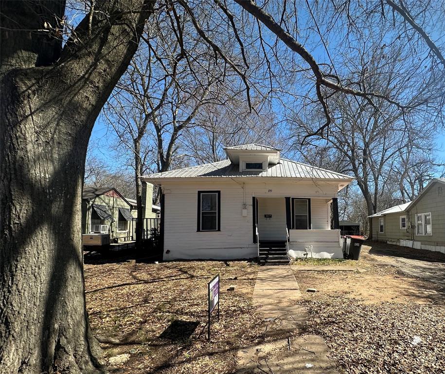 851 4th Street Property Photo