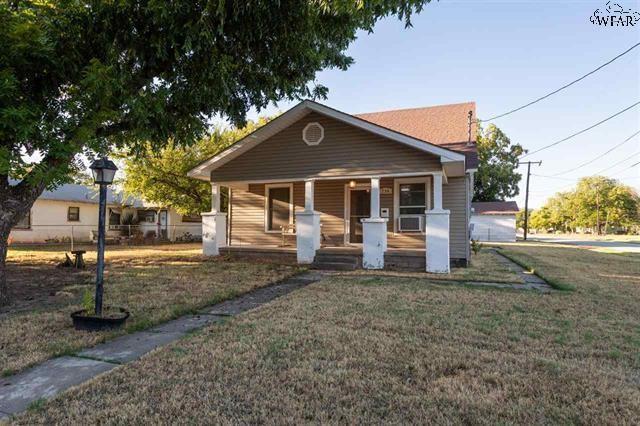 716 E Crafton Property Photo