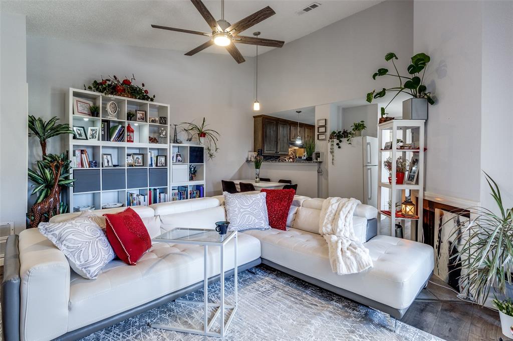 Carolyn Bukhair Real Estate Listings Main Image