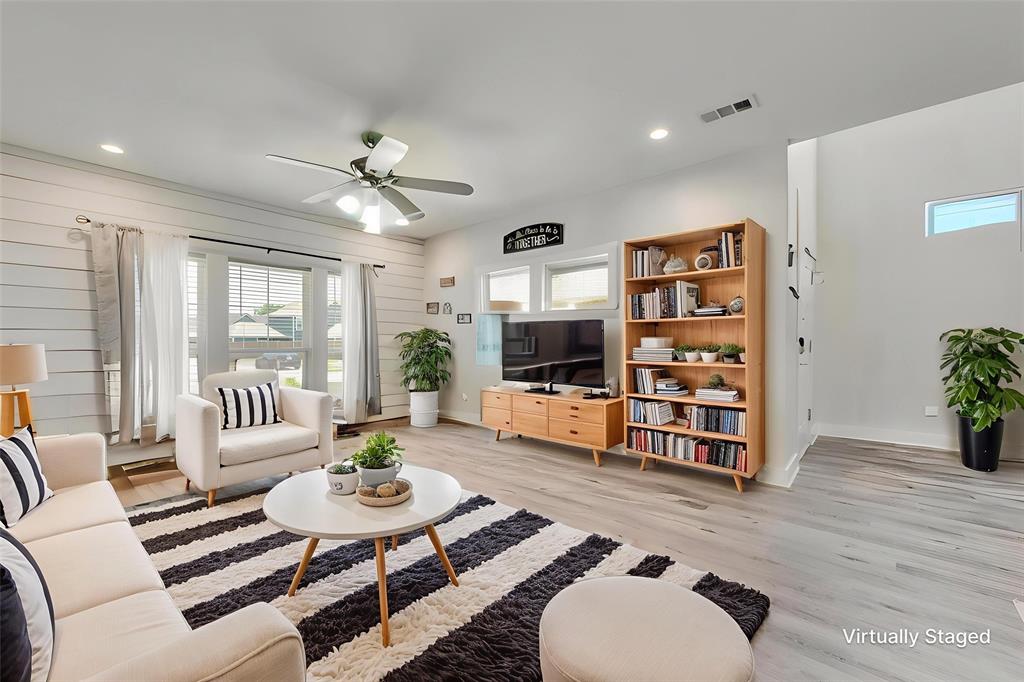 400 Sonoma Court