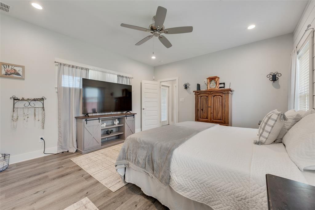 400 Sonoma Court Property Photo 7