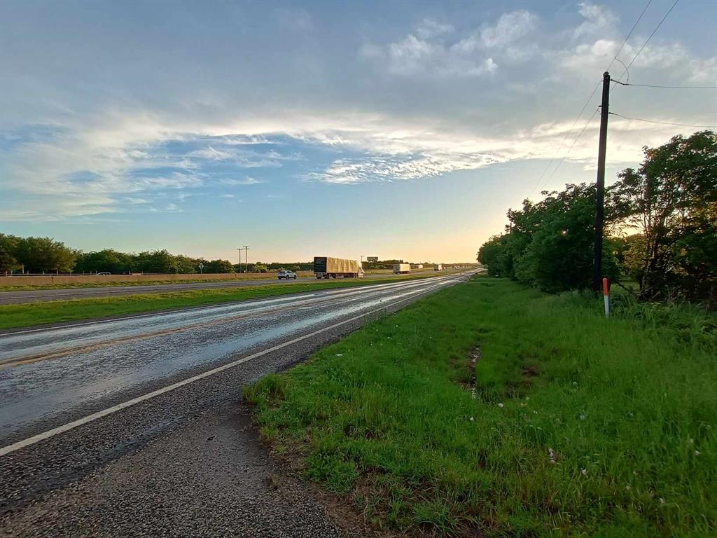 5330 E I- 30 Property Photo 2