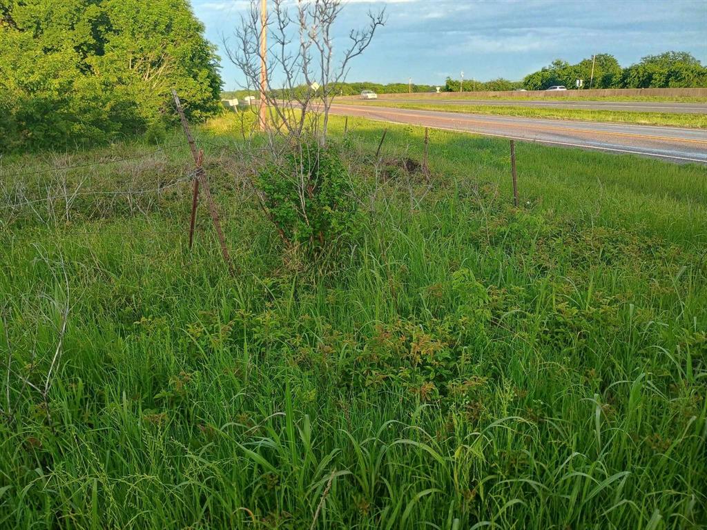5330 I-30 Property Photo 8