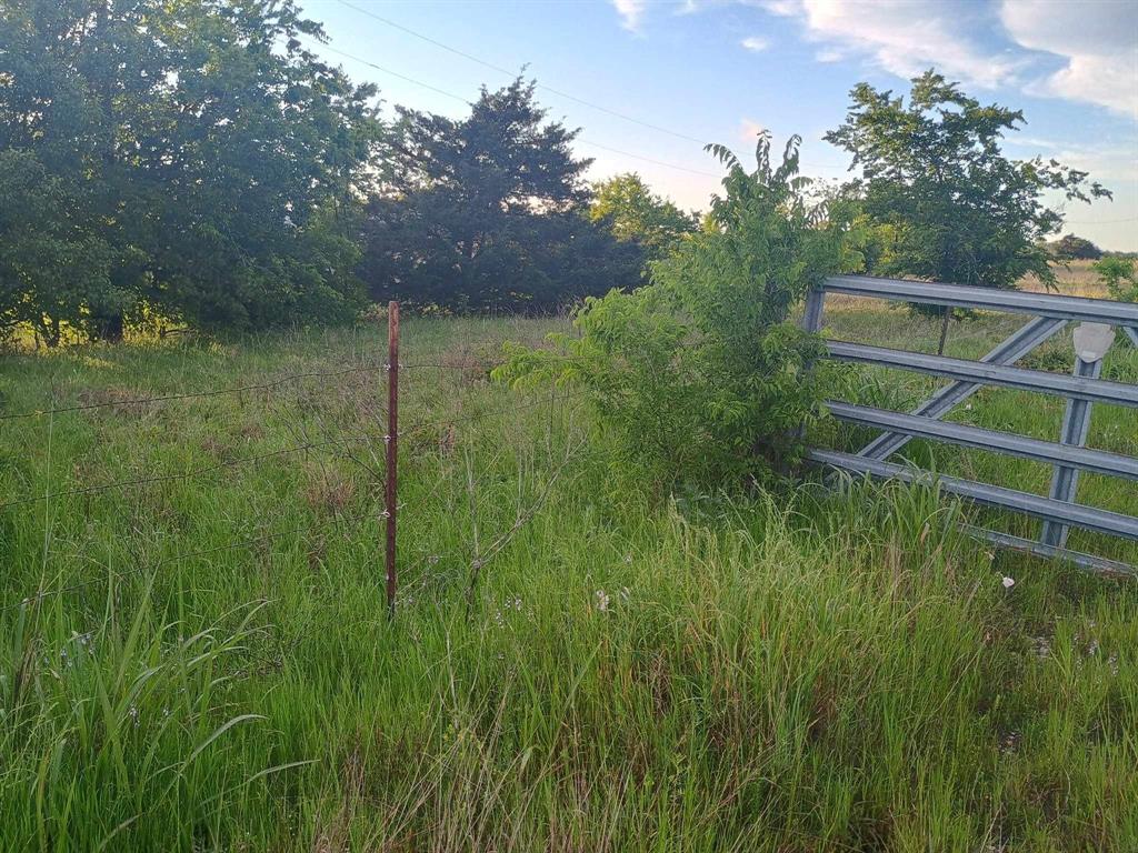 5330 I-30 Property Photo 10