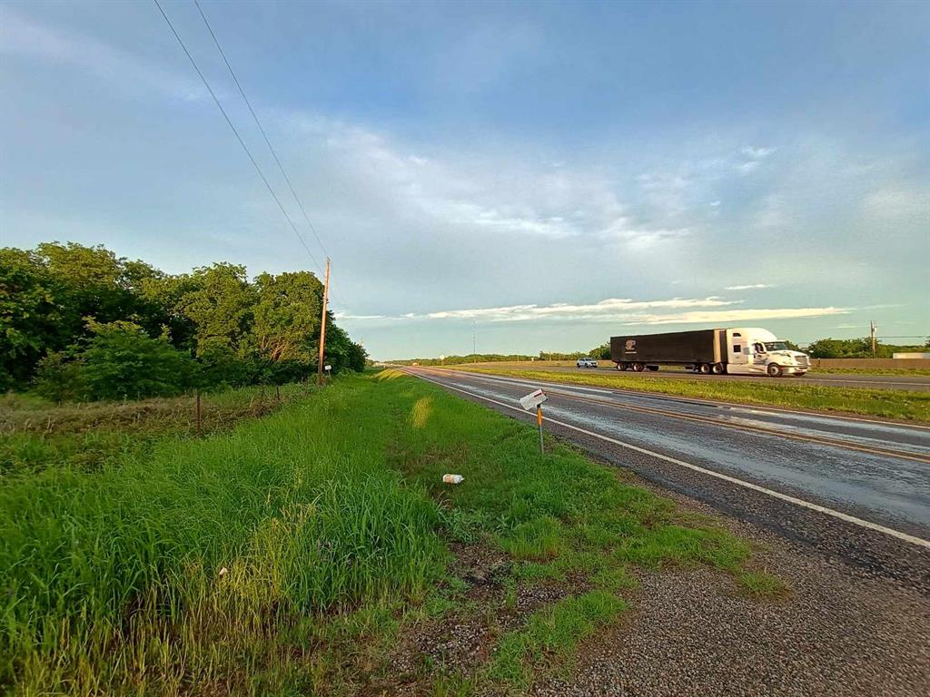 5330 I-30 Property Photo 5